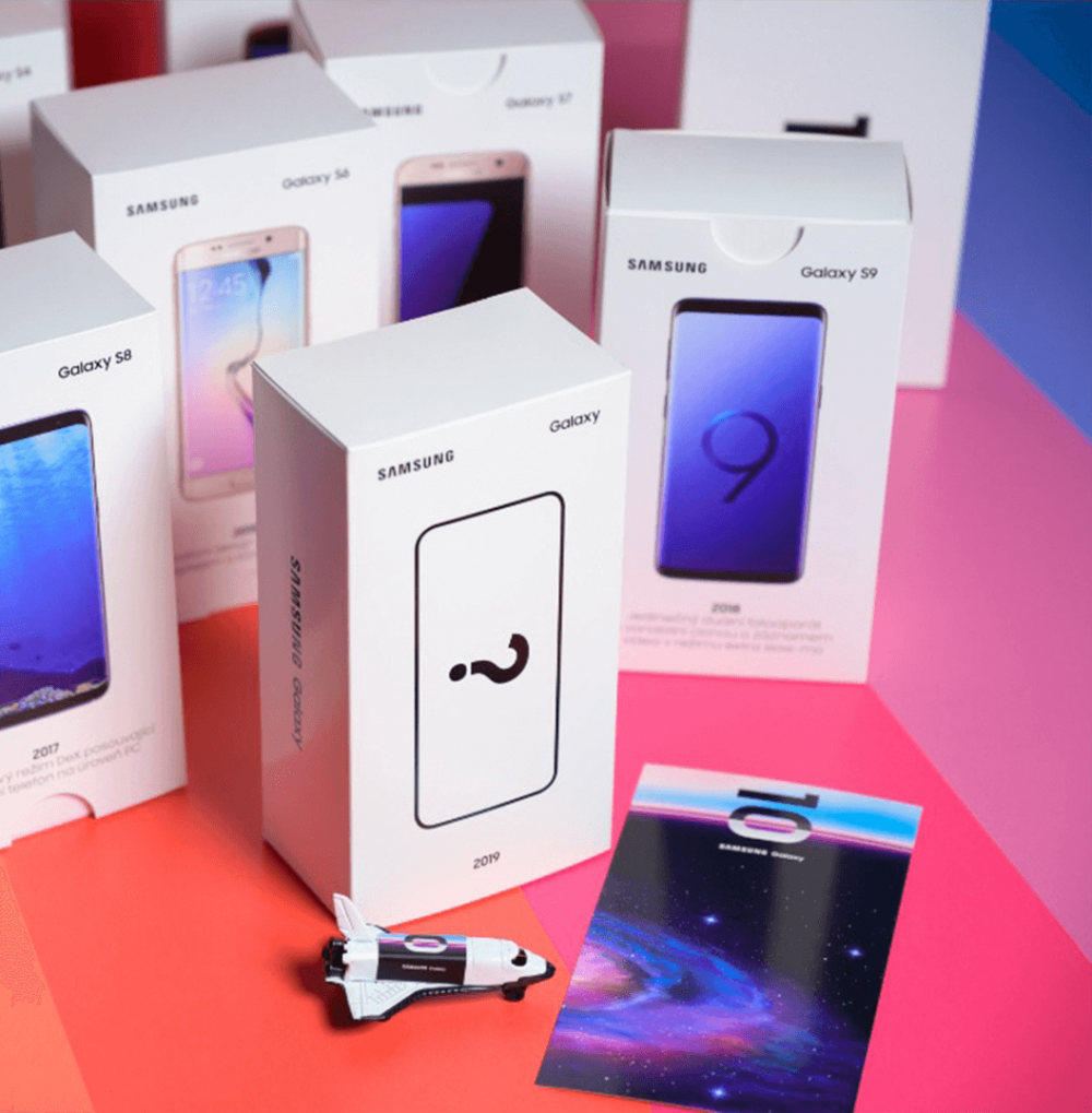 Vasek Rambousek - Samsung S10 - Matrioška.png